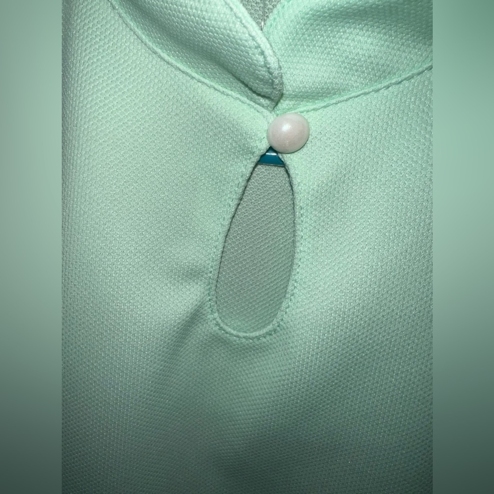$1 GREEN DRESS ASIAN SIZE XL BUT ITS MORE OF A MED. NEW. $1 WITH ANY $10 ORDER O - Picture 8 of 9
